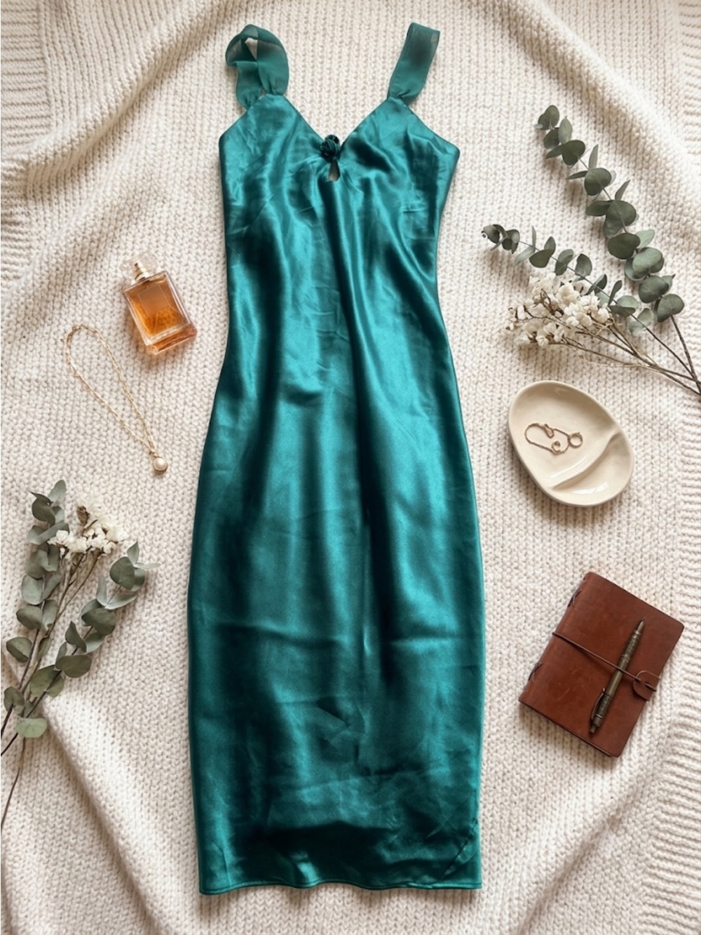 Vintage Y2K Emerald Green Slip Jewel Tone Dark Romantic Dreamy Cottagecore Small